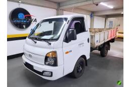 Hyundai HR